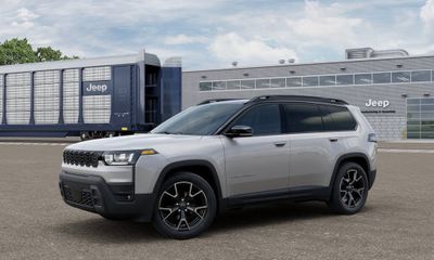 2026 Jeep Cherokee Overland