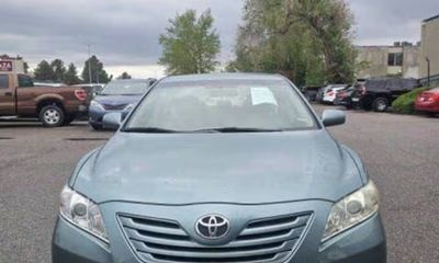 2009 Toyota Camry LE V6
