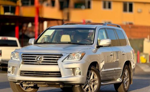 2013 Lexus LX 570