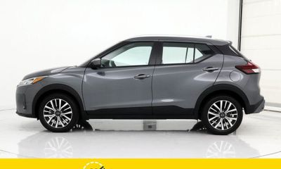 2022 Nissan Kicks SV