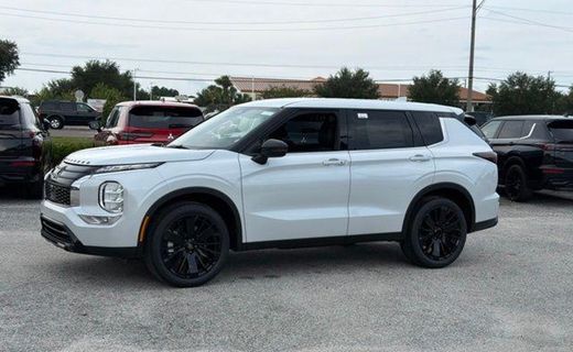 2026 Mitsubishi Outlander