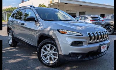 2016 Jeep Cherokee Sport