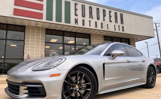 2018 Porsche Panamera