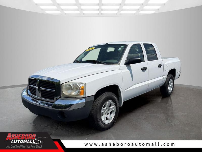 2005 Dodge Dakota — a typically priced live listing