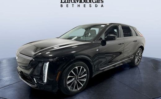 2025 Cadillac Lyriq Sport 1