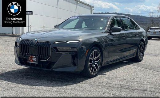 2026 BMW 740I