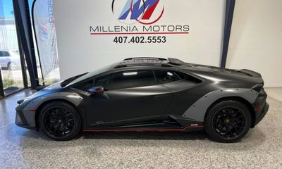 2023 Lamborghini Huracan Sterrato