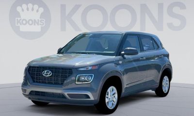 2026 Hyundai Venue SE