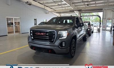 2021 GMC Sierra AT4