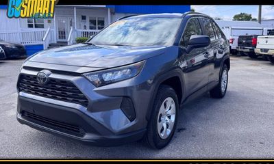 2019 Toyota RAV4 LE