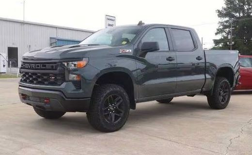 2025 Chevrolet Silverado Trail Boss Custom
