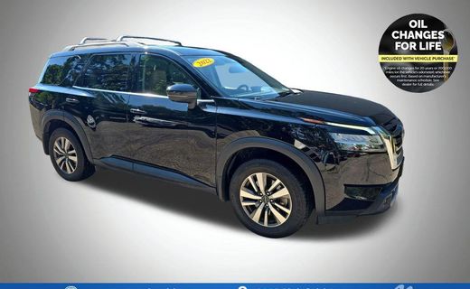2022 Nissan Pathfinder SL