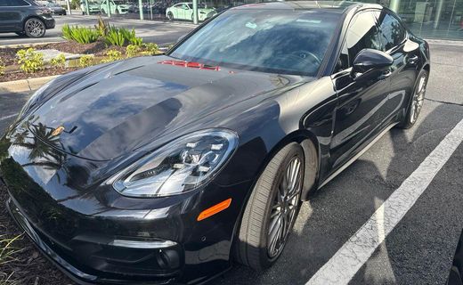 2023 Porsche Panamera