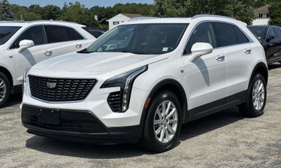 2023 Cadillac XT4 Luxury
