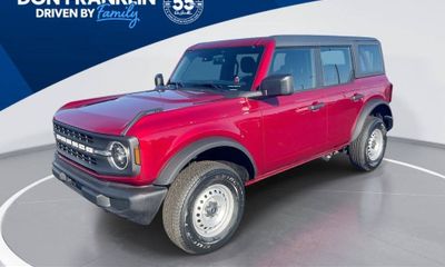 2025 Ford Bronco Base