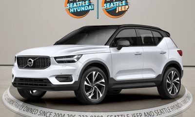 2022 Volvo XC40 R Design