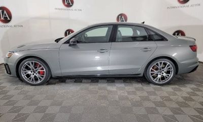 2023 Audi S4 Quattro Prestige