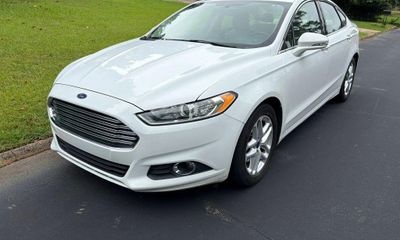 2016 Ford Fusion SE