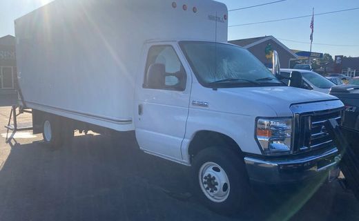 2017 Ford E-350 Super Duty