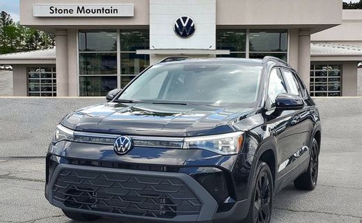2025 Volkswagen Taos SE Black