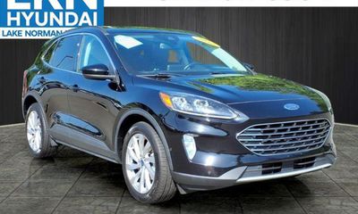 2022 Ford Escape Titanium