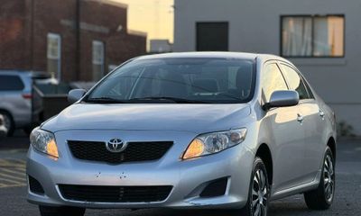 2010 Toyota Corolla LE