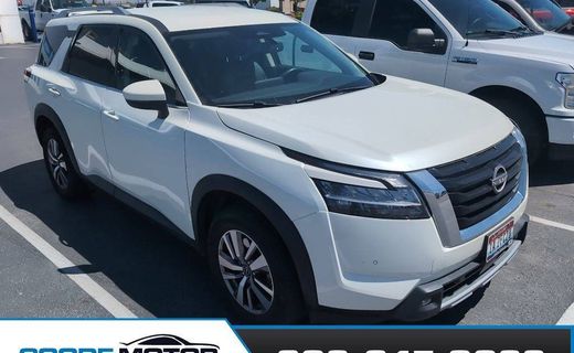 2022 Nissan Pathfinder SL