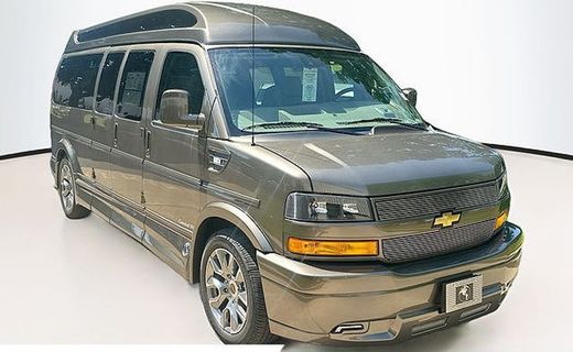 2026 Chevrolet Express EXT