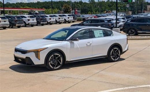 2026 Kia K4