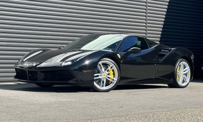 2016 Ferrari 488 GTB Coupe