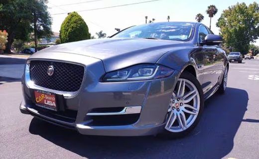 2019 Jaguar XJ