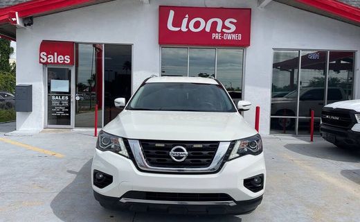 2020 Nissan Pathfinder SV