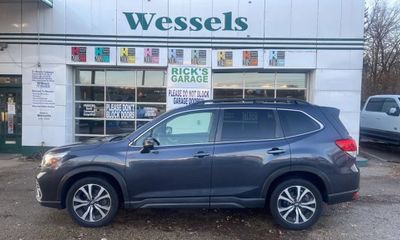 2019 Subaru Forester LTD Base ES