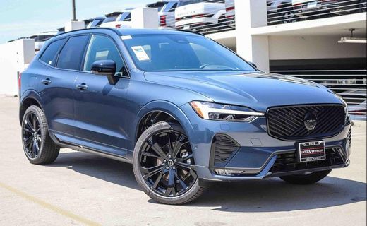 2026 Volvo XC60 Ultra Black Edition