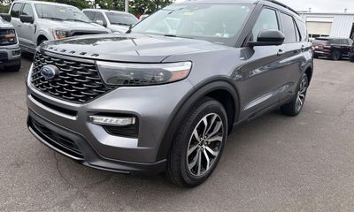 2022 Ford Explorer ST Line