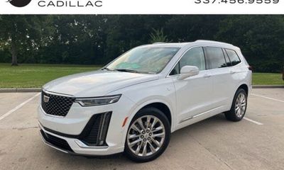 2023 Cadillac XT6 Premium Luxury