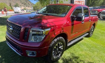 2018 Nissan Titan SV