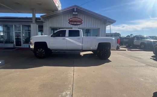 2018 Chevrolet Silverado LT