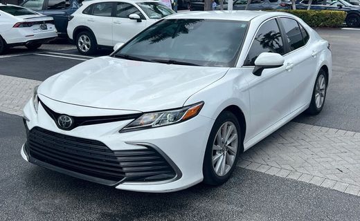 2022 Toyota Camry LE