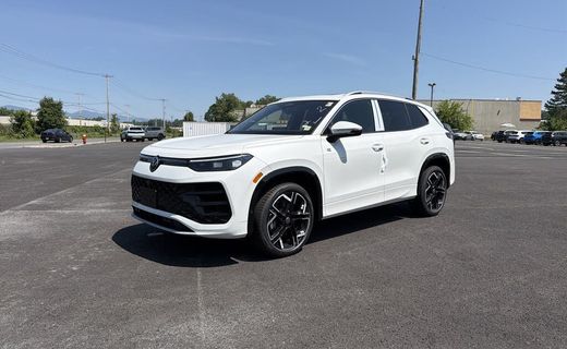 2026 Volkswagen Tiguan 4MOTION SEL