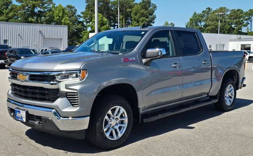 2026 Chevrolet Silverado LT