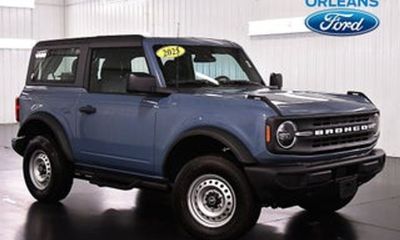 2023 Ford Bronco Base Big Bend