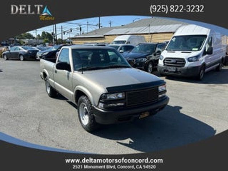 2005 Ford Ranger — a typically priced live listing