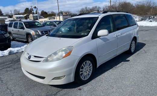 2007 Toyota Sienna XLE