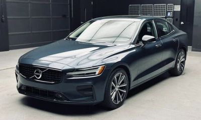 2022 Volvo S60