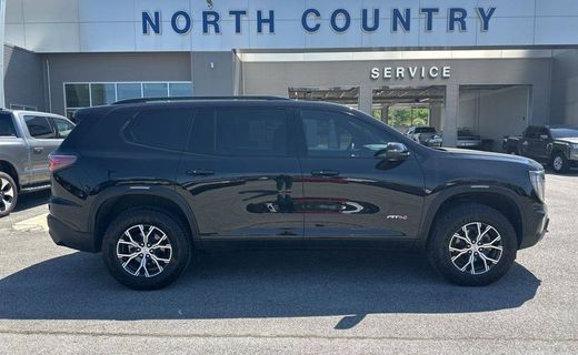 2025 GMC Acadia AT4