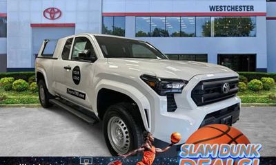2025 Toyota Tacoma SR Xtracab
