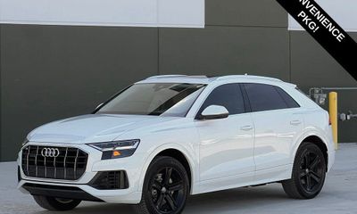 2019 Audi Q8 Premium