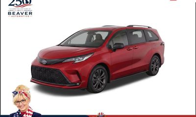 2025 Toyota Sienna XSE