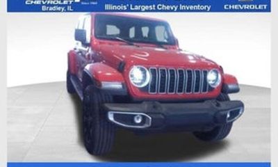 2025 Jeep Wrangler Sahara 4XE